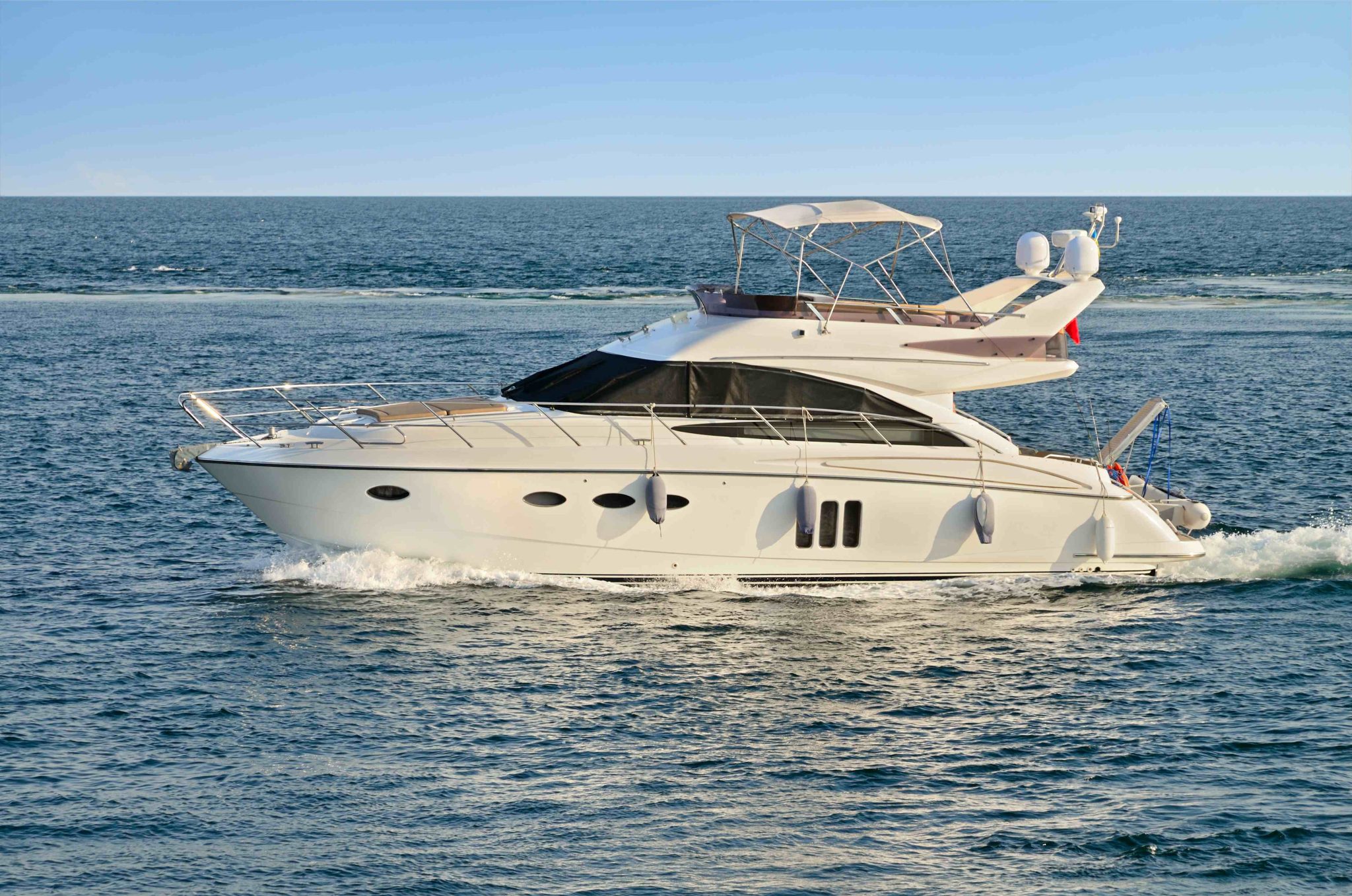 Seasonal Trends In Yacht Rental Dubai Prices